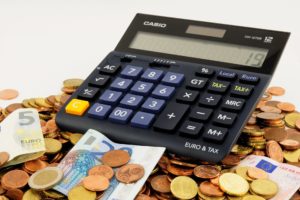 Taschenrechner mit Geld